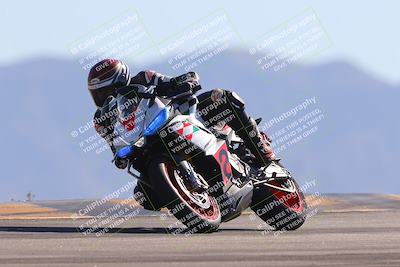 media/Nov-06-2023-Moto Forza (Mon) [[ce023d0744]]/2-Advanced Group/Session 4 (Turn 9)/